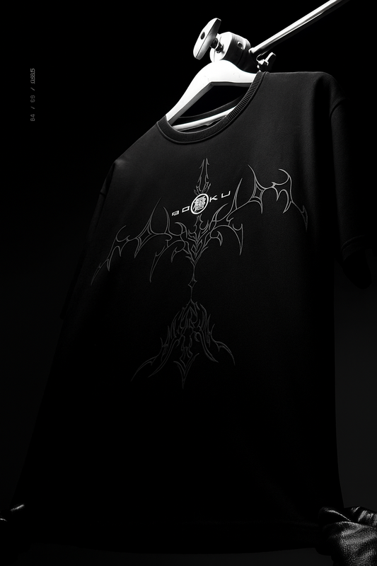 ULTRA INSTINCT GOKU / OVERSIZED T-SHIRT